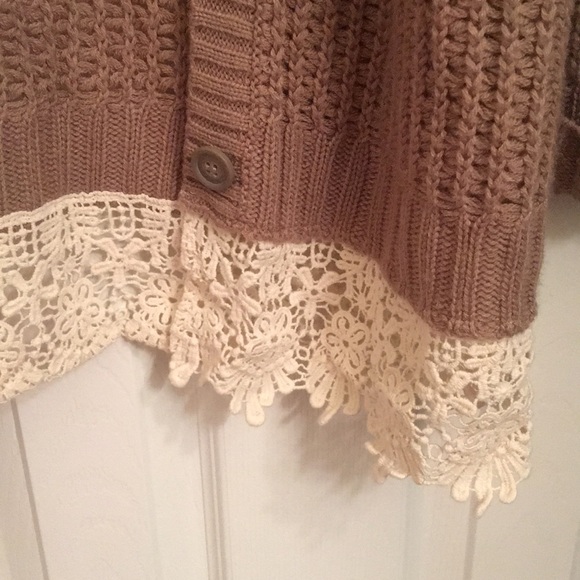 Sweater - Picture 4 of 4